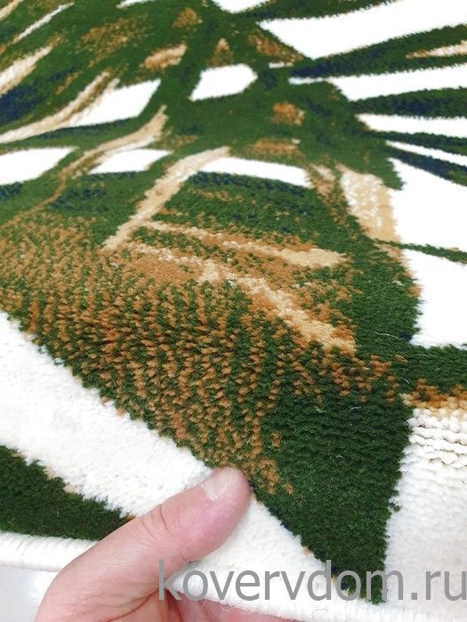 Ковер с цветами SCANDINAVIAN MONSTERA 6 круг  Ковер с цветами SCANDINAVIAN MONSTERA 6 круг